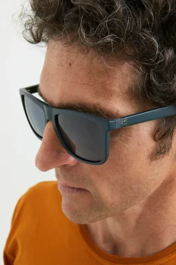 E9 Sombrero Y Diadema|Gustav