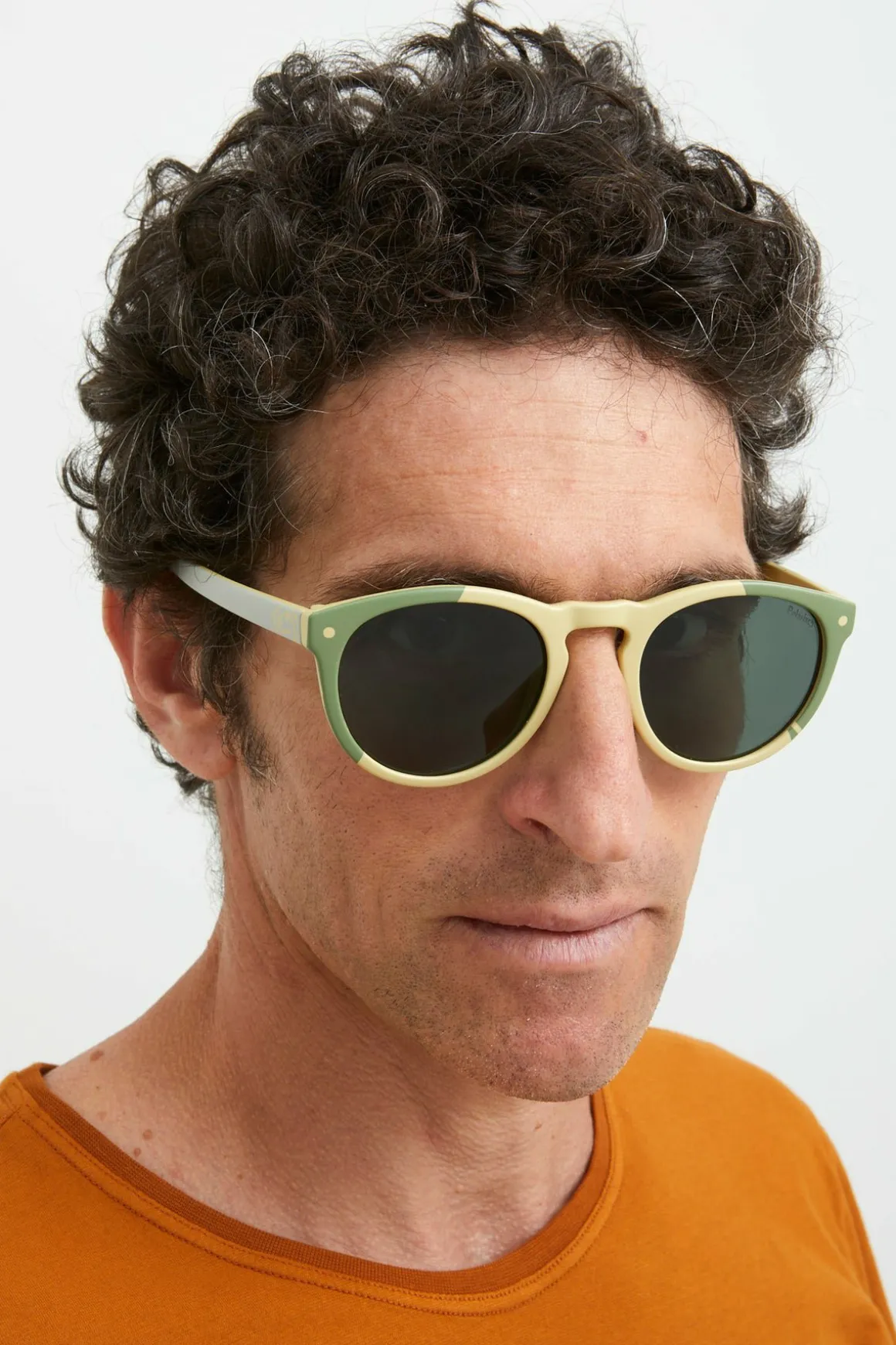 E9 Sombrero Y Diadema|Pablo